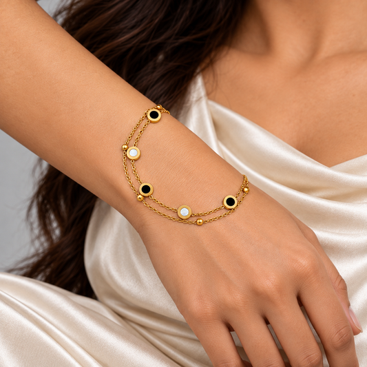 Noor Contrast Circle Bracelet — model front view